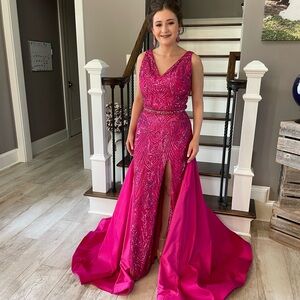 Ava Presley 36031 Size 6